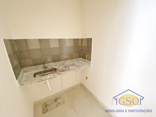 Loja/Salão em Parque Residencial Laranjeiras - Serra, ES