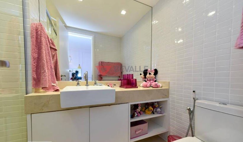 Apartamento à venda com 4 quartos, 4 suítes, 3 vagas e 221m² no Lagoa, Rio de Janeiro (RJ) — foto 17 de 30