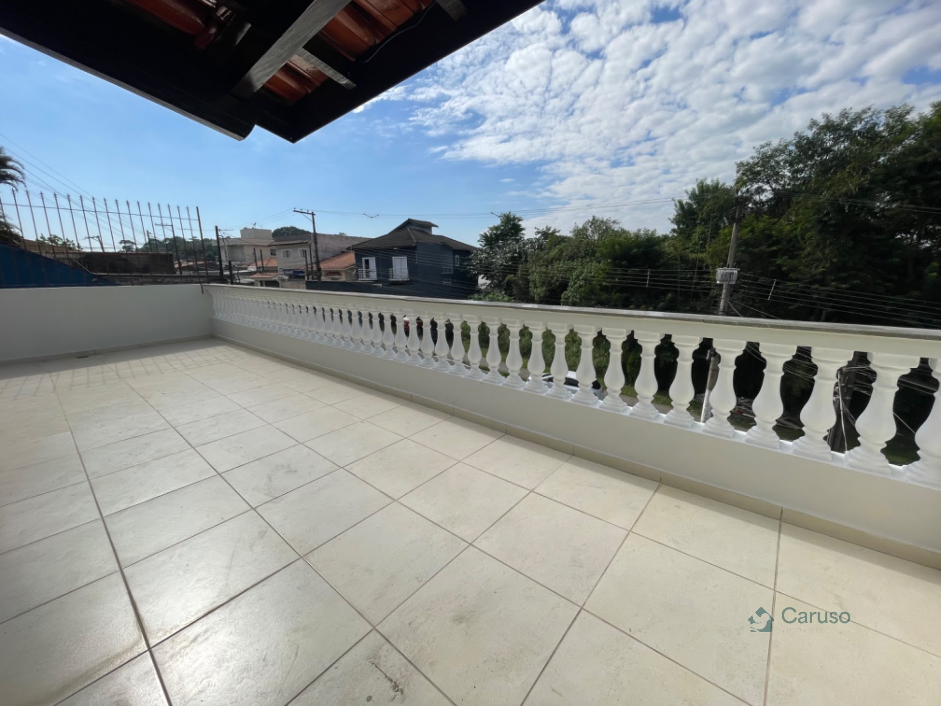 Casa à venda com 3 quartos, 1 suíte, 6 vagas e 390m² no Center Ville, Arujá (SP) — foto 4 de 14