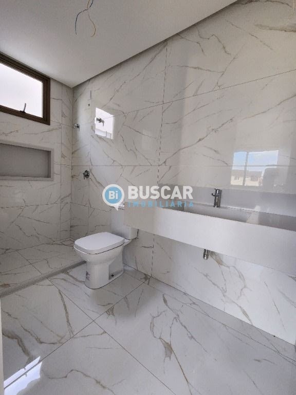Casa à venda com 4 quartos, 4 suítes, 2 vagas e 252m² no Papagaio, Feira de Santana (BA) — foto 14 de 17