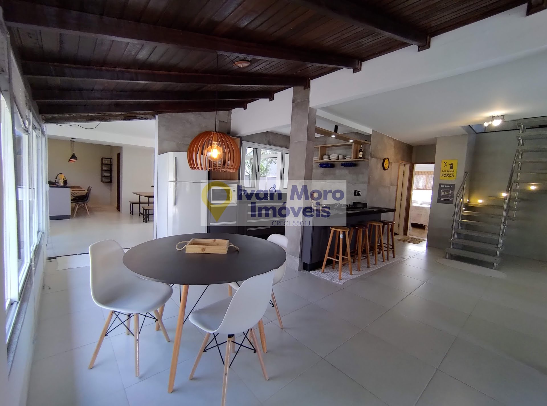 Casa para alugar com 4 quartos, 1 suíte, 4 vagas e 250m² no Daniela, Florianópolis (SC) — foto 17 de 30