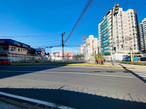 Terreno em Enseada do Suá - Vitória: 740m² à Venda por R$9M