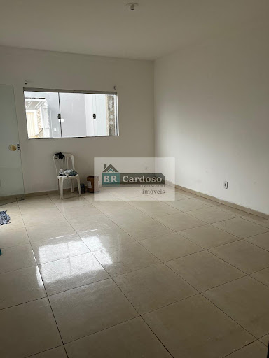 Casa em JD São Francisco  -  Franca