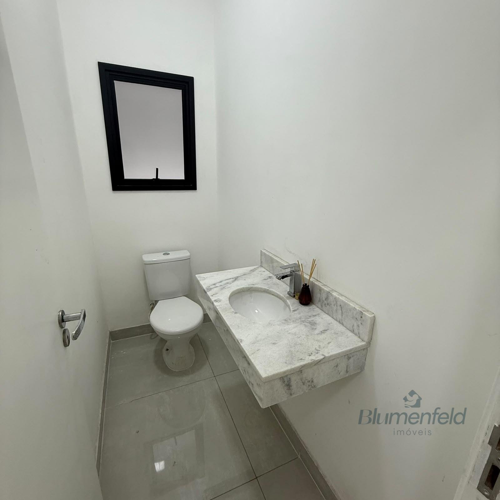 Casa à venda com 3 suítes, 2 vagas e 150m² no Nova Arujá, Arujá (SP) — foto 14 de 19