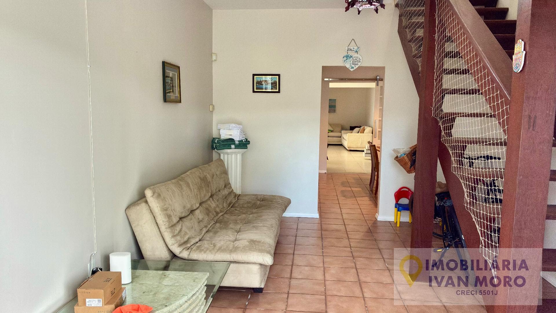Casa para alugar com 6 quartos, 1 suíte, 2 vagas e 270m² no Daniela, Florianópolis (SC) — foto 4 de 30
