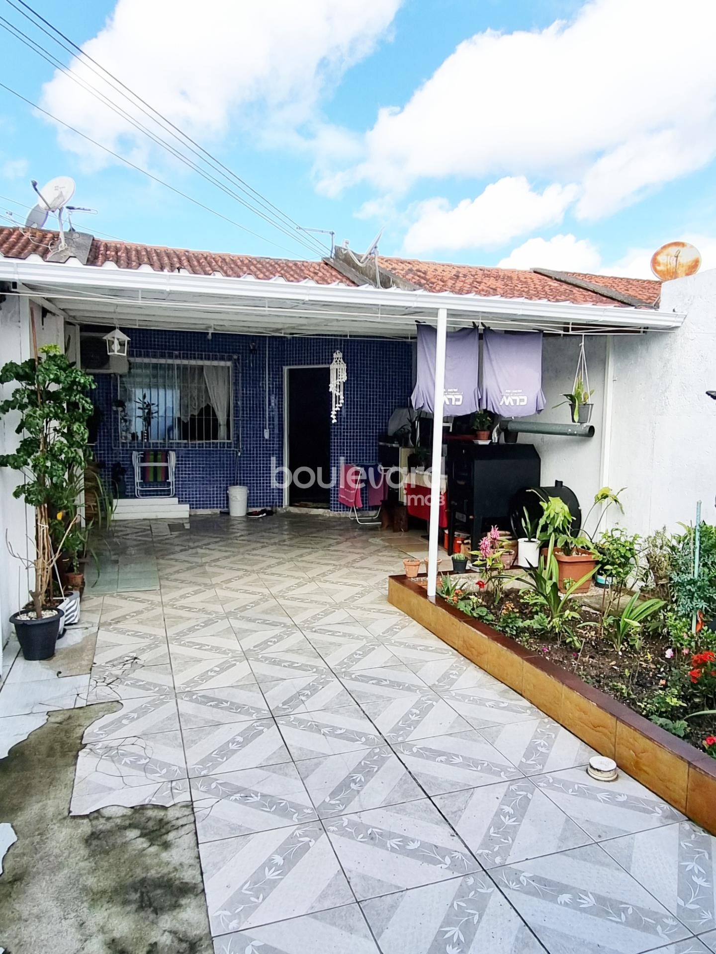 Casa à venda com 2 quartos, 1 banheiro, 2 vagas e 61m² no Ceniro Martins, São José (SC) — foto 2 de 18