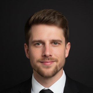 Corretor {{listing Broker().name}}