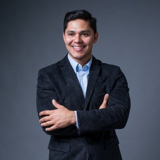 Corretor {{listing Broker().name}}