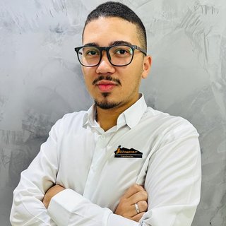 Corretor {{listing Broker().name}}