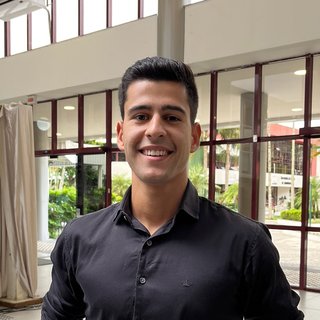 Corretor {{listing Broker().name}}