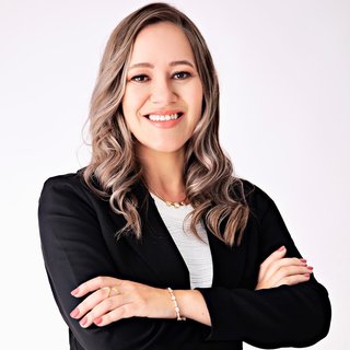 Corretor {{listing Broker().name}}