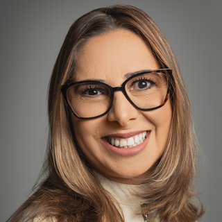 Corretor {{listing Broker().name}}
