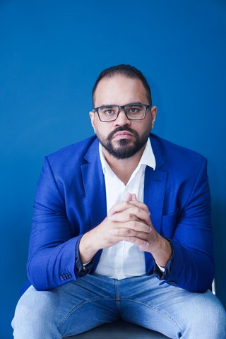 Corretor {{listing Broker().name}}