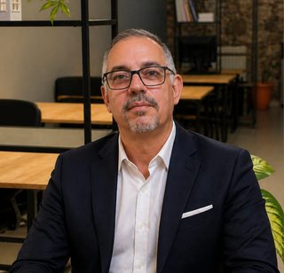 Marcio Vermelho