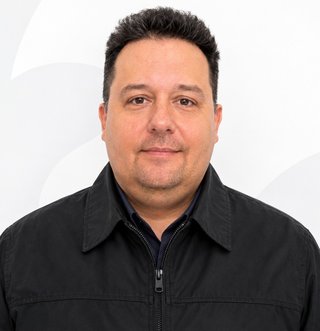 Corretor {{listing Broker().name}}