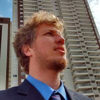Corretor {{listing Broker().name}}