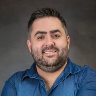 Corretor {{listing Broker().name}}