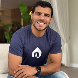 Corretor {{listing Broker().name}}