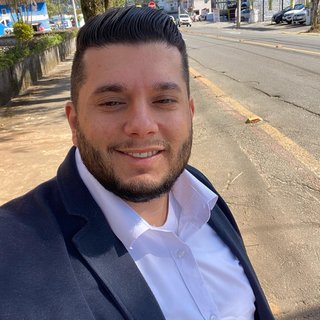 Corretor {{listing Broker().name}}