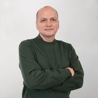 Corretor {{listing Broker().name}}