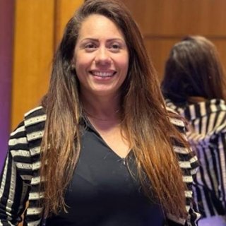 Elisangela Paula