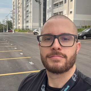 Corretor {{listing Broker().name}}