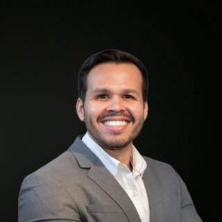 Corretor {{listing Broker().name}}