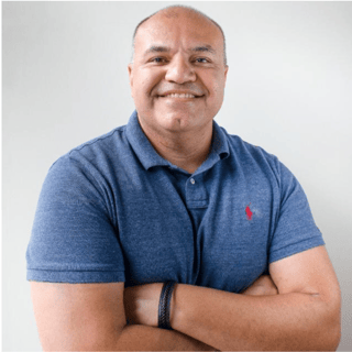 Corretor {{listing Broker().name}}