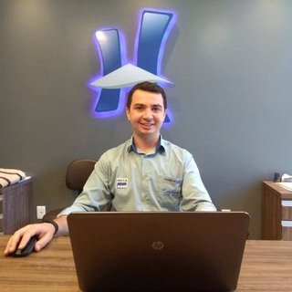 Corretor {{listing Broker().name}}