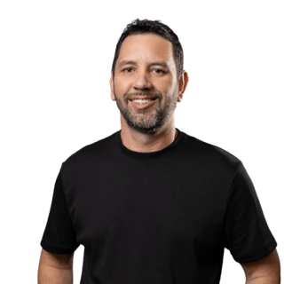 Corretor {{listing Broker().name}}