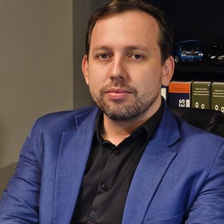 Corretor {{listing Broker().name}}