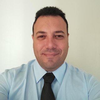 Corretor {{listing Broker().name}}
