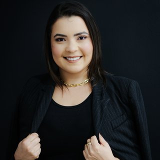 Corretor {{listing Broker().name}}