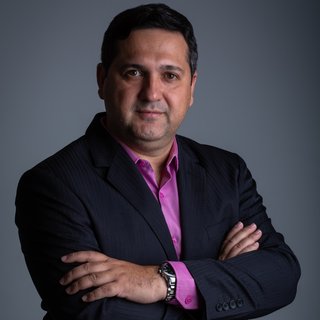 Corretor {{listing Broker().name}}