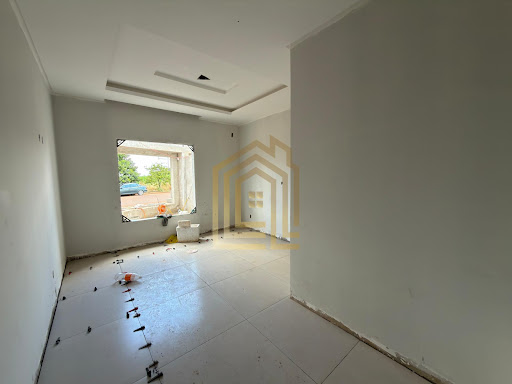 Casa à Venda no bairro Siena, Cascavel: 3 Quartos, 68m², R$420mil