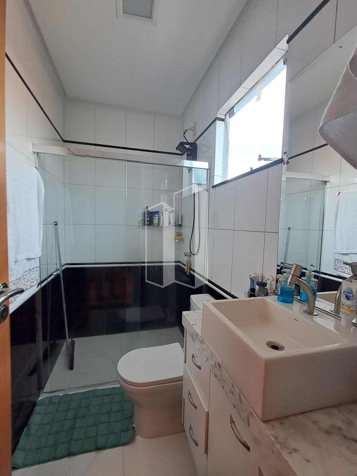 Casa à venda com 5 quartos, 4 suítes, 5 vagas e 370m² no Jardim Planalto, Goiânia (GO) — foto 24 de 30