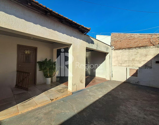 Casa em Jardim Kennedy  -  Jaboticabal