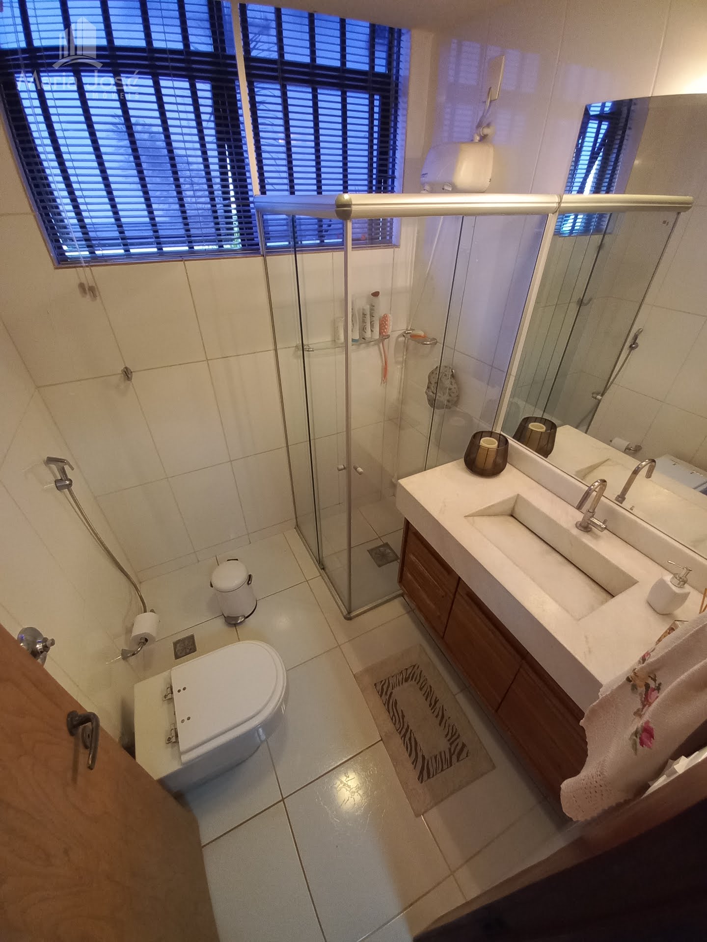 Apartamento à venda com 3 quartos, 1 suíte, 2 vagas e 170m² no Santa Helena, Sete Lagoas (MG) — foto 22 de 24