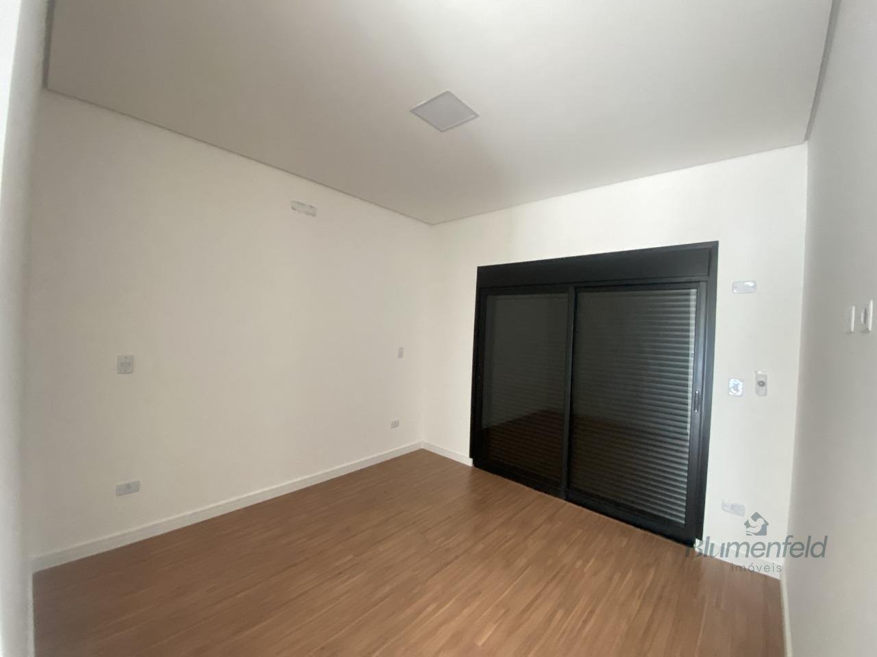 Casa à venda com 3 quartos, 3 suítes, 4 vagas e 230m² no Parque Santa Tereza, Santa Isabel (SP) — foto 8 de 21