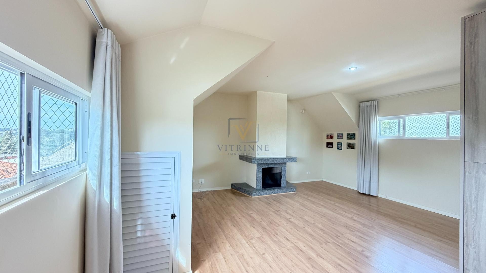 Casa à venda com 3 quartos, 1 suíte, 3 vagas e 251m² no Bom Retiro, Curitiba (PR) — foto 17 de 30