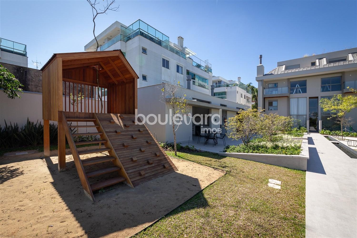 Apartamento à venda com 3 quartos, 1 suíte, 2 vagas e 91m² no João Paulo, Florianópolis (SC) — foto 22 de 30