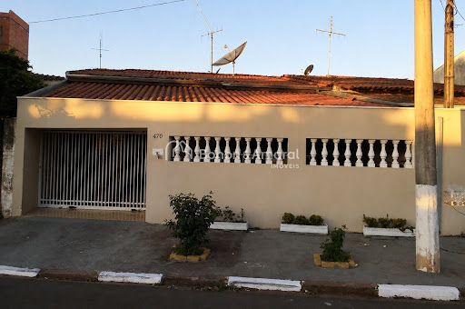 Casa, 3 quartos, 208 m² - Foto 1