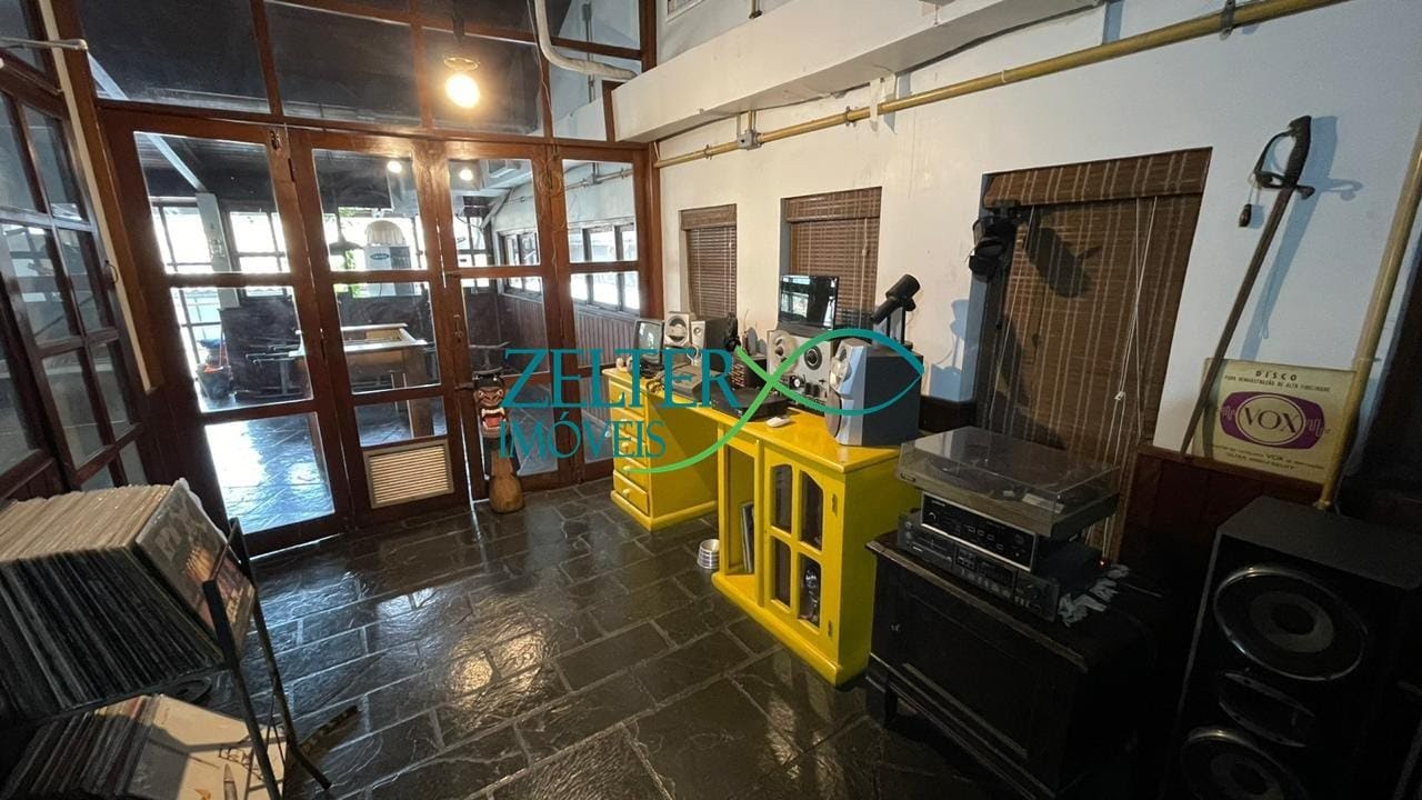 Casa à venda com 4 quartos, 3 suítes, 4 vagas e 509m² no Vila da Penha, Rio de Janeiro (RJ) — foto 15 de 29