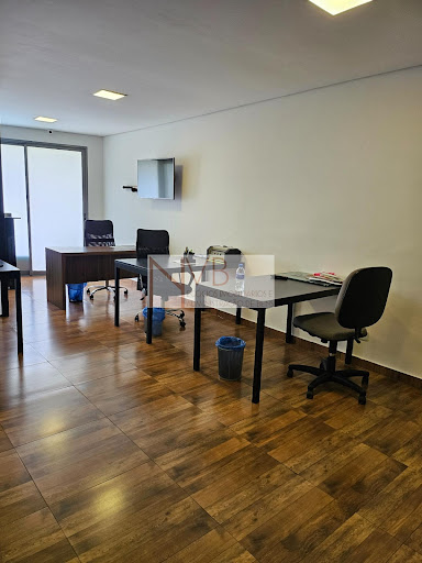 Sala para venda em Vianna Espaços Modulares - com mobília!