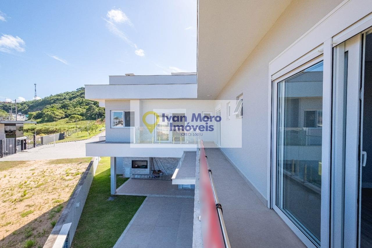 Casa à venda com 4 quartos, 3 suítes, 3 vagas e 378m² no Ingleses Norte, Florianópolis (SC) — foto 22 de 30