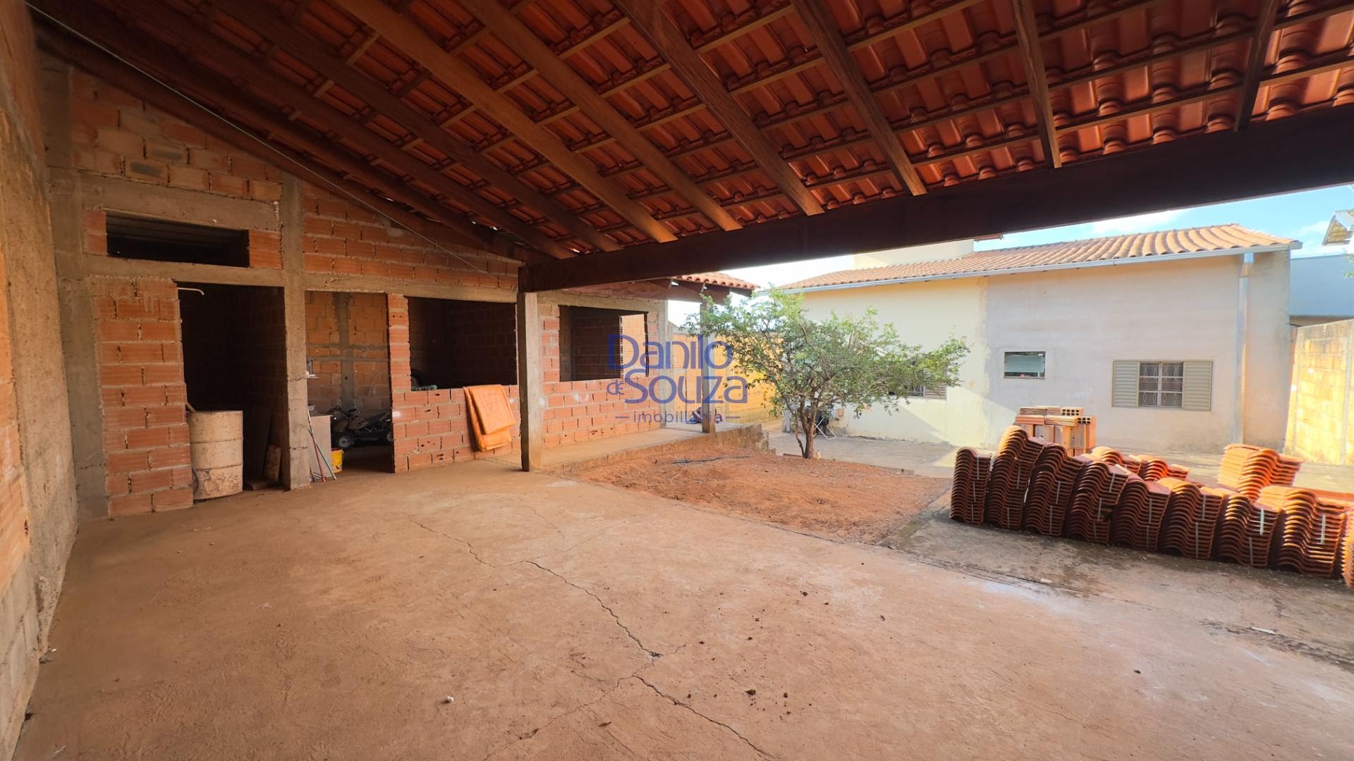 Casa à venda com 3 quartos, 1 suíte, 2 vagas e 404m² no Camuá, Araxá (MG) — foto 19 de 20