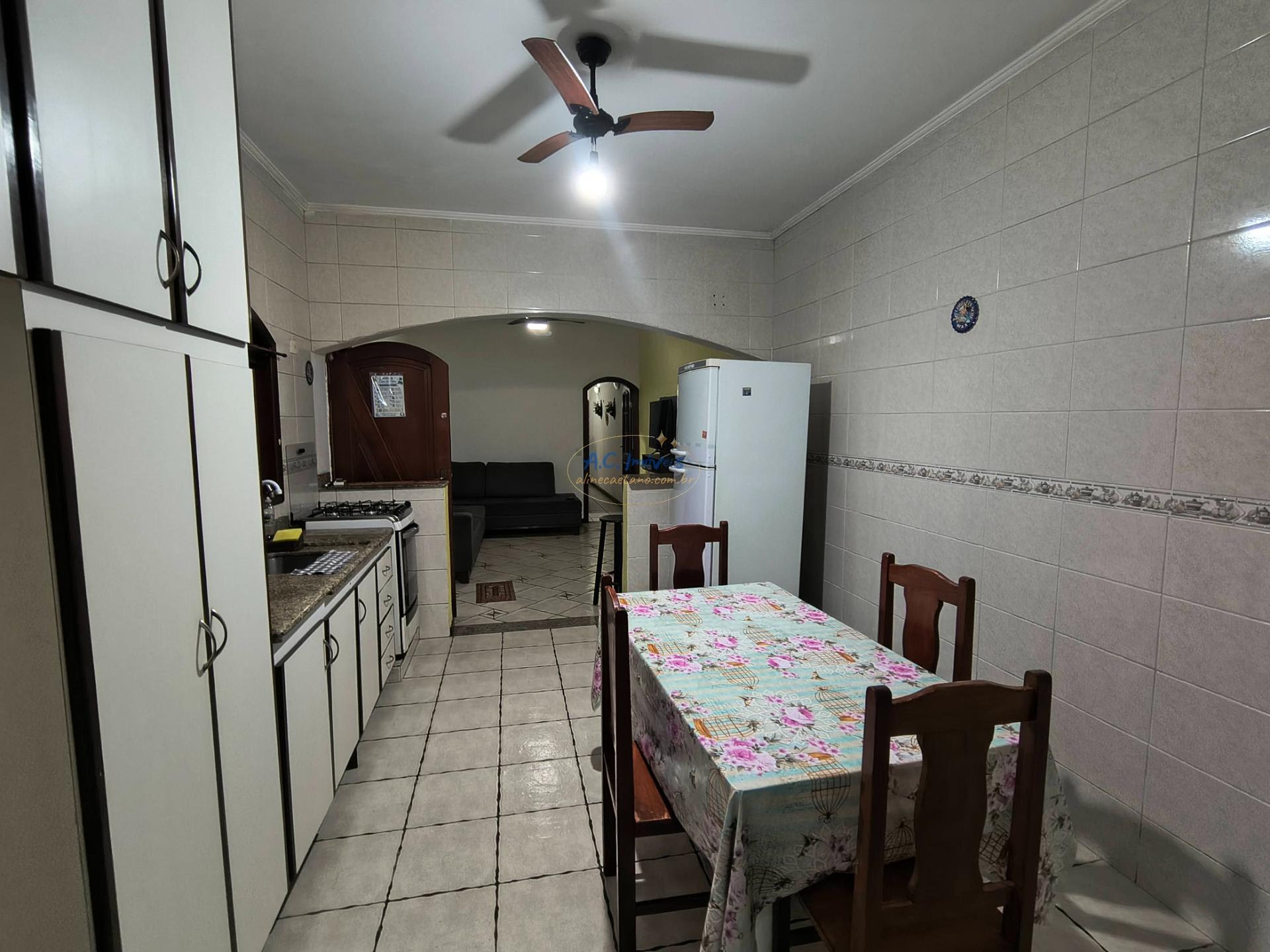 Casa à venda com 2 quartos, 2 banheiros, 2 vagas e 70m² no Jardim Imperador, Praia Grande (SP) — foto 4 de 11