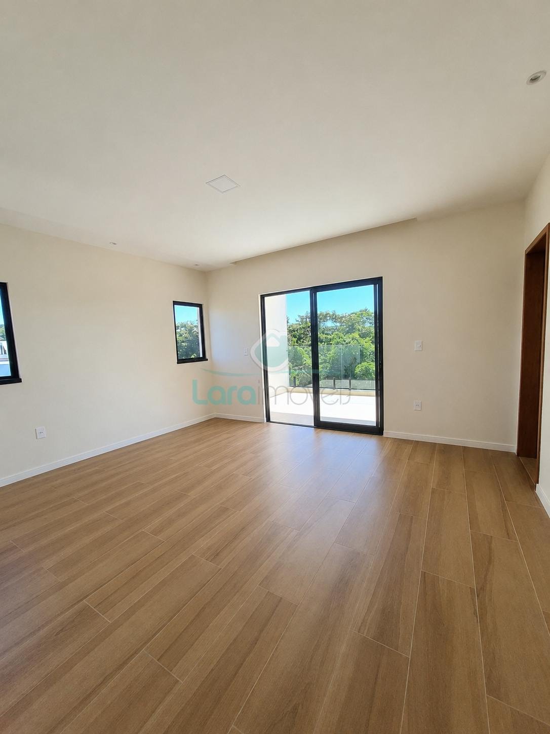 Casa à venda com 4 quartos, 4 suítes, 4 vagas e 340m² no Alphaville, Rio das Ostras (RJ) — foto 13 de 25