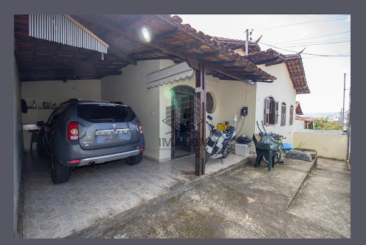 Casa em Industrial  -  Contagem