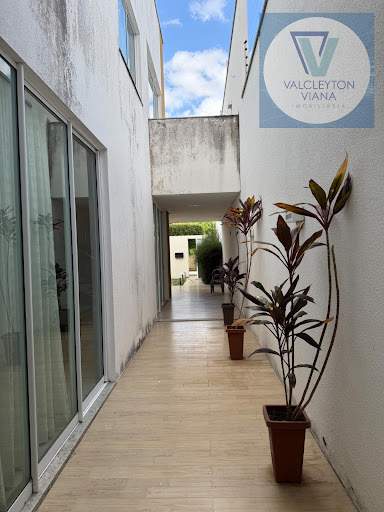 Casa à Venda no Derby Clube Sobral: 5 Suítes, 400m², R$2,2Mi
